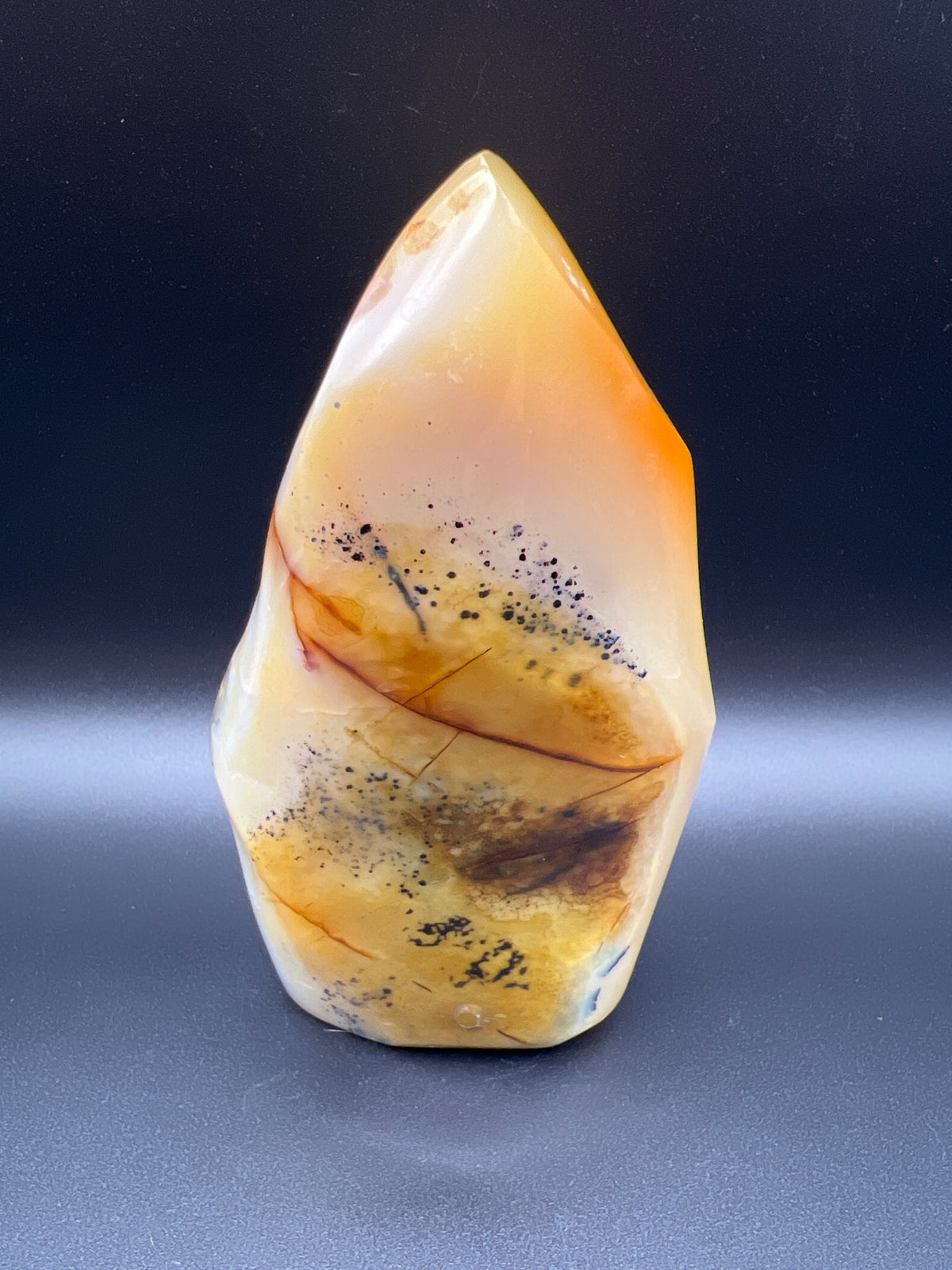 🌿 Dendritic Agate Flame — The Witch’s Garden