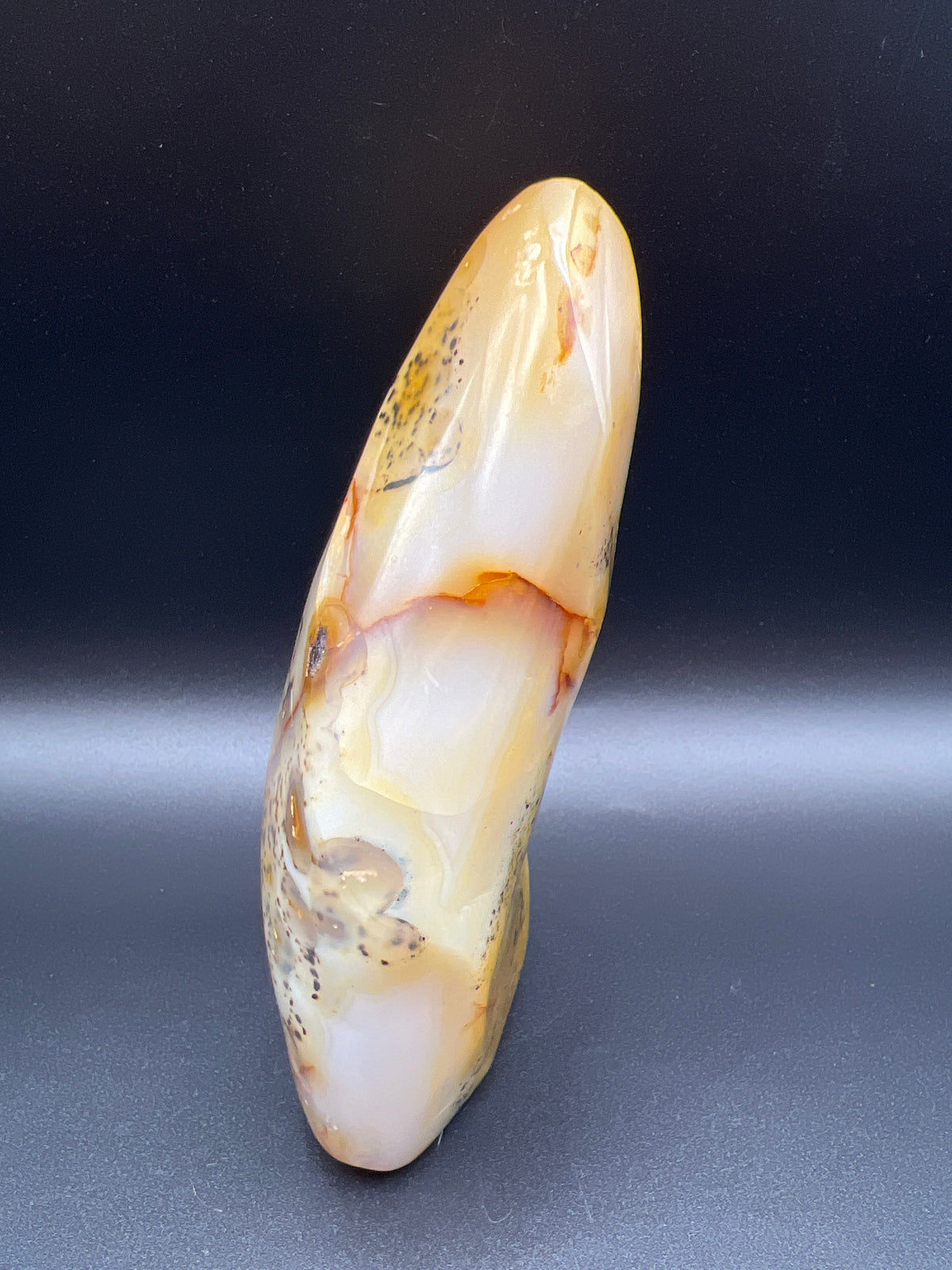 🌿 Dendritic Agate Flame — The Witch’s Garden