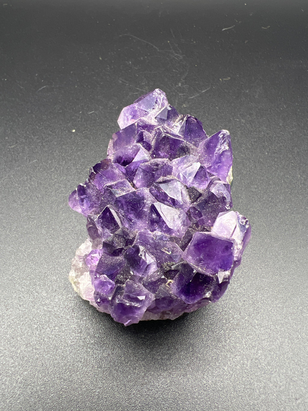 💜 Amethyst Cluster — Violet Reverie