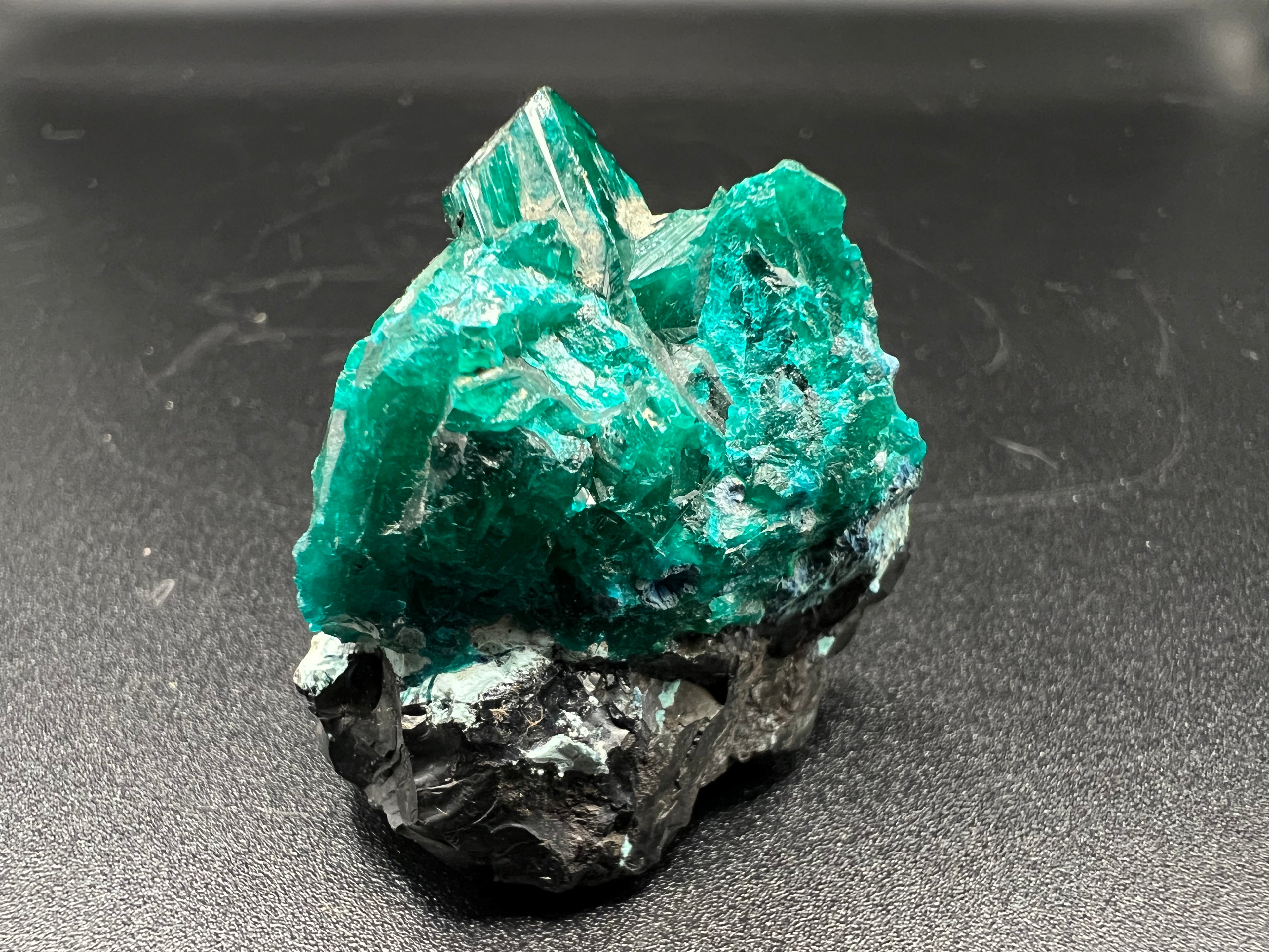 🌀 Dioptase Specimen 🌀