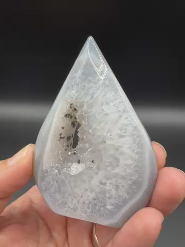 ✨ Druzy Agate Teardrop Point — Tears of the Earth
